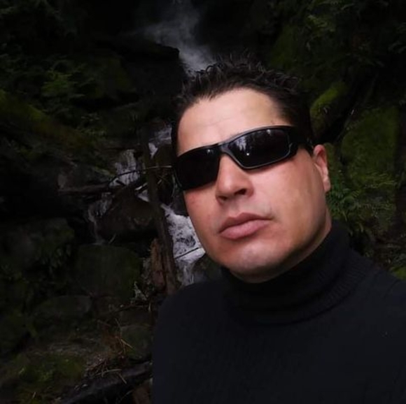 Meet your Posher, David - Picture 1 of 1